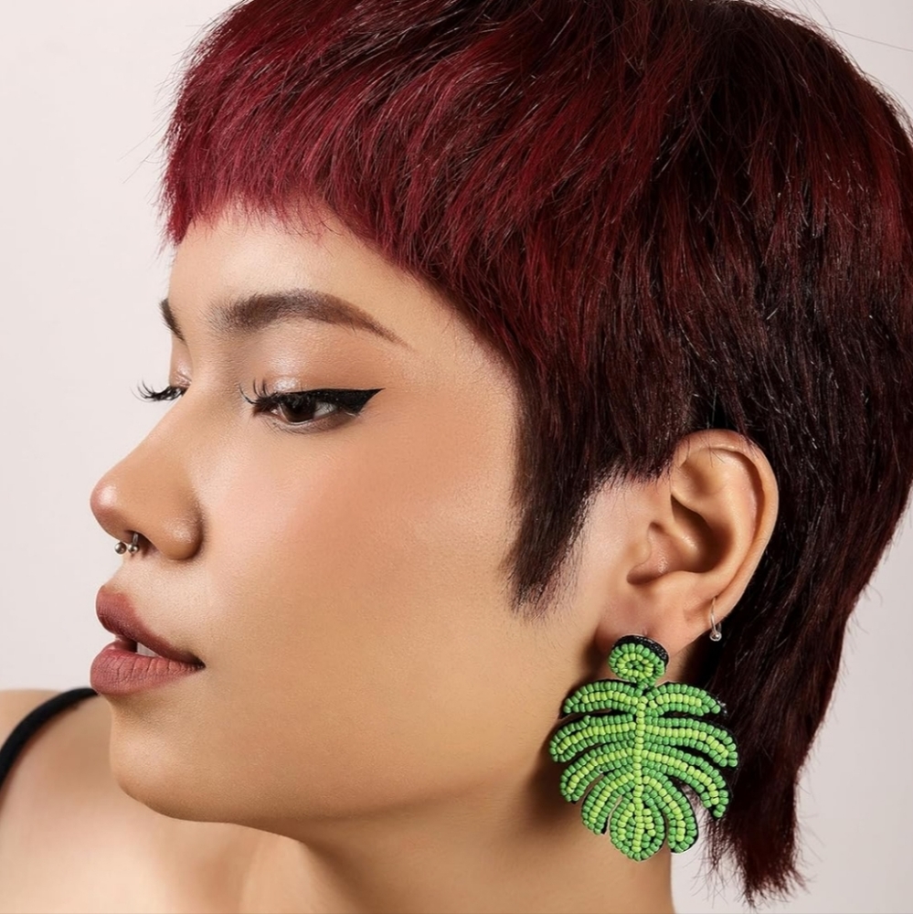 Green Beaded Green Leaf Earrings Gift Jewelry Tropical Accessories - Picture 3 of 4